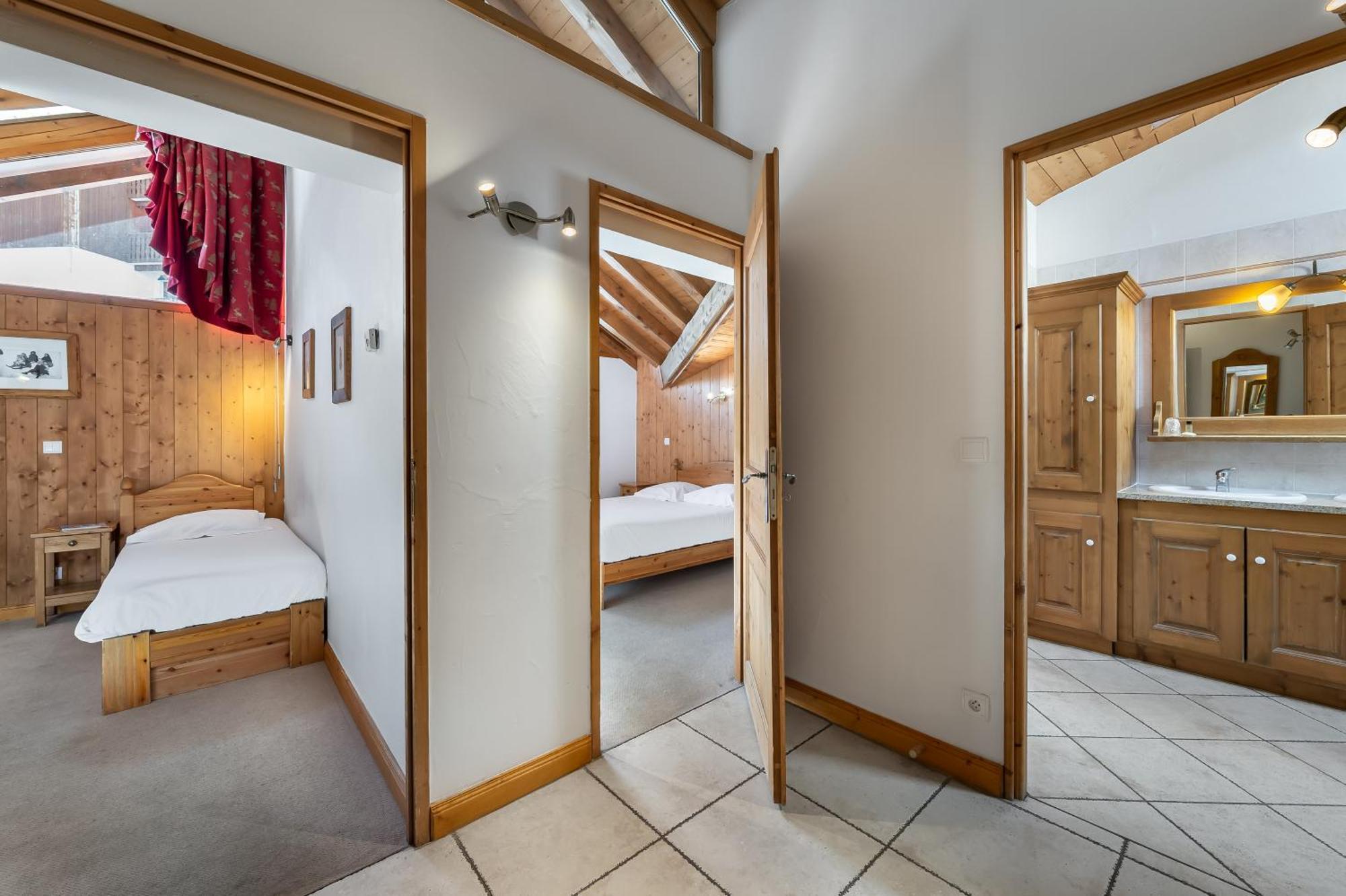 Les Suites Du Val Claret By Explorhome ティニュ 部屋 写真